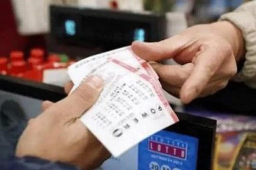 Tặng bạn tờ vé trúng số 10 tỷ đồng nhưng không được đền đáp xứng đáng: Cuộc đời sau 18 năm của 2 người đàn ông thay đổi khó tin