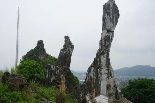 Di tích Hòn Vọng Phu ở Thanh Hóa chuẩn bị được 'cứu'