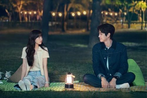 Melo Movie: Nhẹ nhàng, chữa lành với Choi Woo Shik - Park Bo Young ngọt dịu