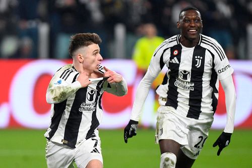 Kịch bản bất ngờ ở cuộc đua vô địch Serie A
