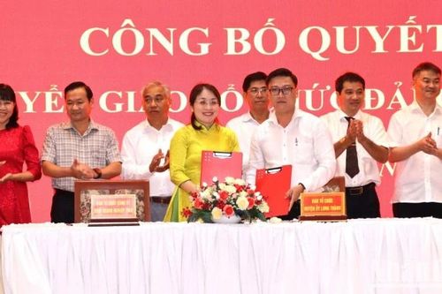 Đảng bộ Khối doanh nghiệp Đồng Nai chuyển giao 49 tổ chức đảng
