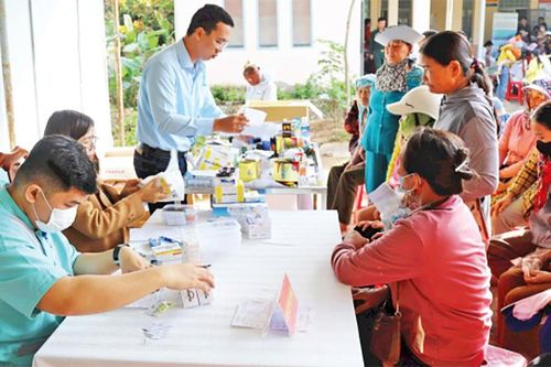 Nghĩa tình nơi biên giới
