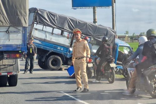 Tai nạn liên hoàn trên QL1A