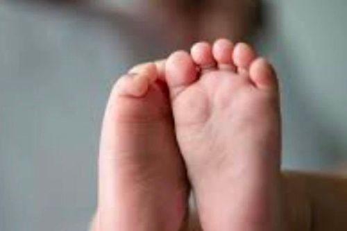 Hà Nội: Điều tra vụ trẻ 5 tháng tuổi tử vong ở điểm trông giữ
