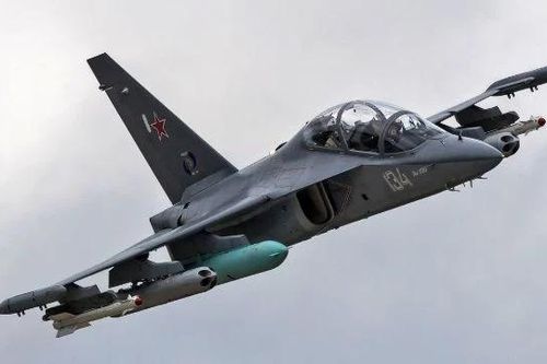 Vì sao chiến đấu cơ hạng nhẹ Yak-130M ngày càng được ưa chuộng?