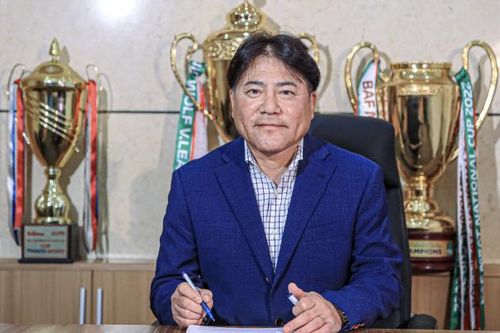 Hà Nội FC công bố tân huấn luyện viên mới người Nhật Bản