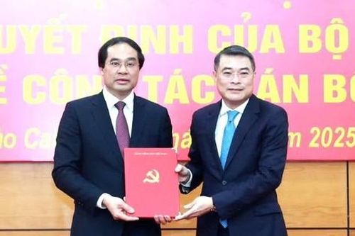 Bộ Chính trị, Ban Bí thư chuẩn y, chỉ định nhân sự ở 2 tỉnh thành