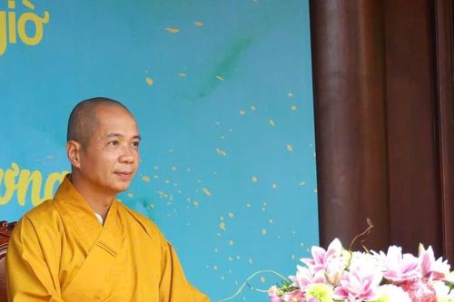 Thượng tọa Thích Thanh Thắng: 'Đừng biến Đức Phật thành người ban ơn, giáng họa'