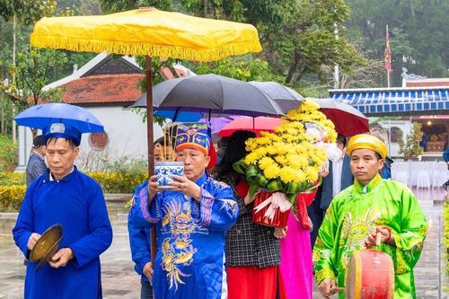 Trang trọng khai hội đền Quả Sơn