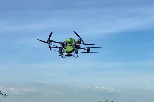 Sử dụng phân bón tiết kiệm và hiệu quả nhờ công nghệ mới Drone DJI T50