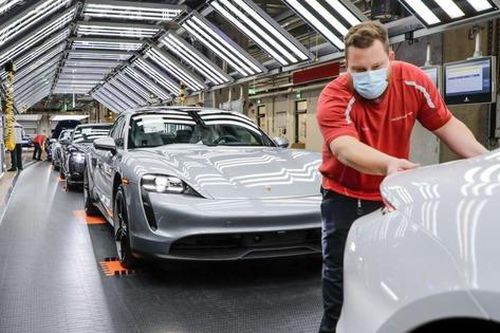 Doanh số đi xuống, Porsche lên kế hoạch cắt giảm hàng nghìn việc làm