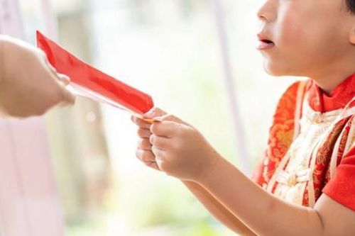 Cậu bé gọi điện báo cảnh sát vì bị 'cướp tài sản', danh tính 'thủ phạm' gây bất ngờ