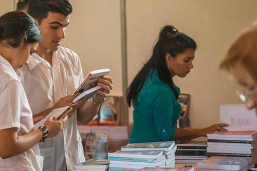 Hội chợ sách quốc tế La Habana: Lễ hội văn hóa sôi động ở Cuba