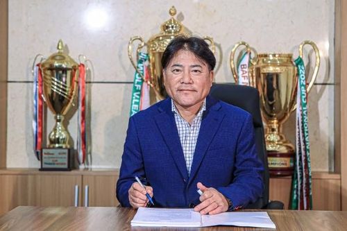 Ông Makoto Teguramori là tân huấn luyện viên trưởng Câu lạc bộ Hà Nội