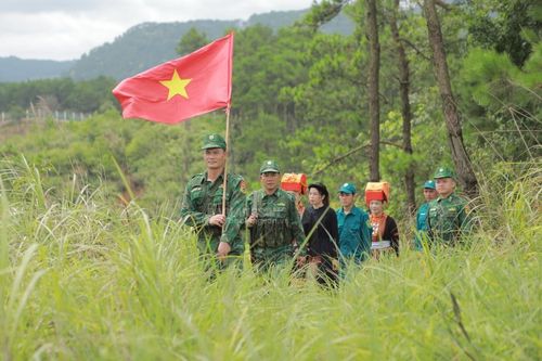 Phụ nữ tích cực tham gia bảo vệ chủ quyền lãnh thổ, an ninh biên giới