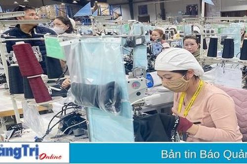 Doanh nghiệp bắt nhịp sản xuất với khí thế mới