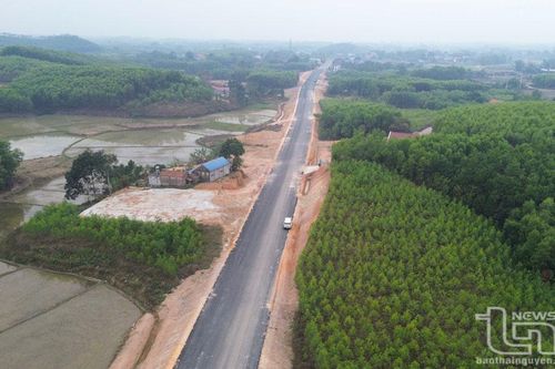 Đầu tư đồng bộ hạ tầng giao thông: Khơi thông nguồn lực phát triển