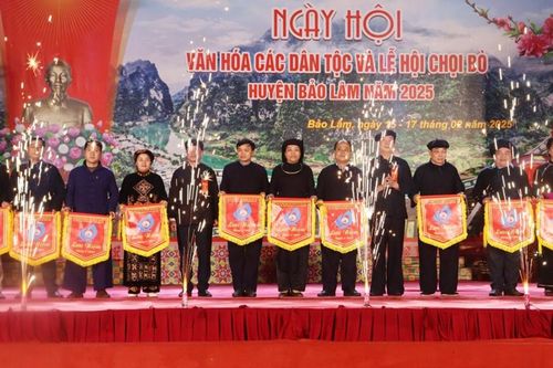 Bảo Lâm (Cao Bằng): Khai mạc Ngày hội Văn hóa các dân tộc và Lễ hội Chọi bò năm 2025
