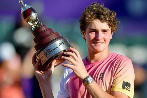 Joao Fonseca có danh hiệu ATP đầu tiên trong sự nghiệp