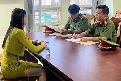 'Thế giới ngầm' mại dâm 4.0: Cú đáp khẩn cấp vào vòng lao lý của 'tú bà' từng bay trên mây