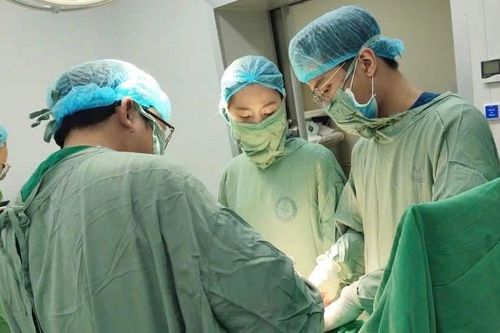 Vỡ tử cung do khoảng cách 4 lần mang thai quá gần