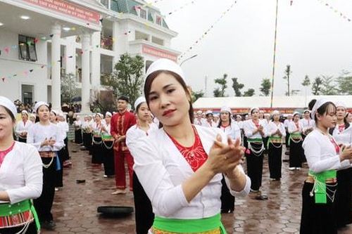 Tái hiện văn hóa, ẩm thực người Mường xã Tiến Xuân