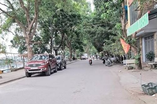 Tìm mua nhà đất cách xa nội đô Hà Nội, người mua bất ngờ với giá gần 300 triệu đồng/m2