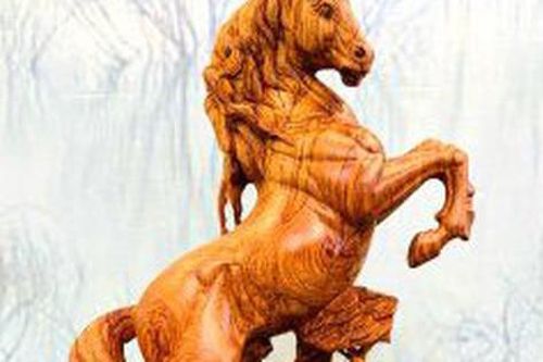 Đây mới là vị trí quan trọng đặt tượng ngựa trong nhà, màu sắc của ngựa hợp các mệnh
