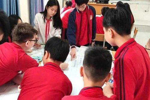 Nhà trường có được liên kết với trung tâm bên ngoài để dạy kỹ năng sống?