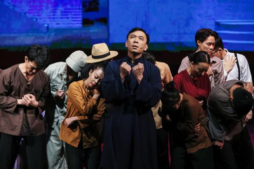 'Lửa từ đất': Vở nhạc kịch về Bí thư Đảng bộ đầu tiên của Hà Nội - Nguyễn Ngọc Vũ