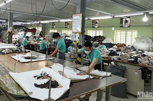 Rút ngắn nấc thang trong chuỗi giá trị toàn cầu
