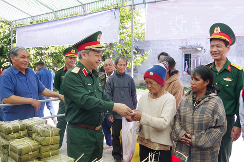 Phát triển kinh tế - xã hội gắn với quốc phòng, an ninh ở Tây Nguyên