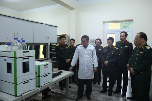Viện Thuốc phóng Thuốc nổ cần đột phá phát triển sản phẩm mới phục vụ quân sự