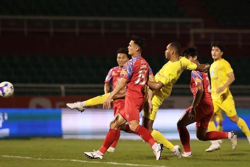 V.League 2024/25: Lượt đi chưa thể kết