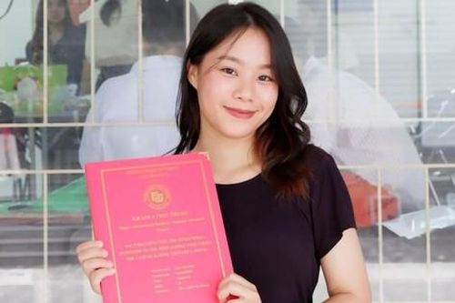 Khám phá hành trình du học trời Âu của cô nàng Gen Z