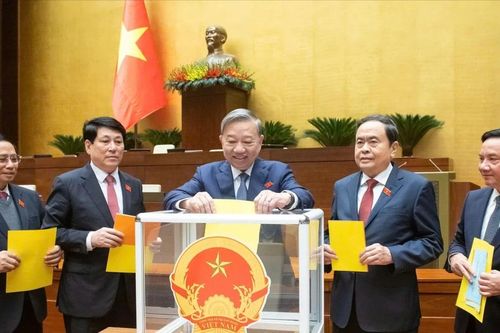 Đồng chí Phan Văn Mãi làm Chủ nhiệm Ủy ban Kinh tế và Tài chính của Quốc hội
