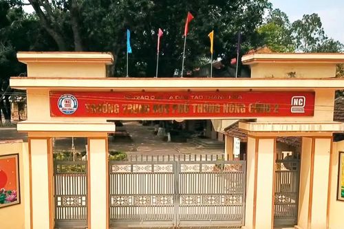 Thanh Hóa: Nam sinh lớp 11 bị đâm trọng thương trước cổng trường