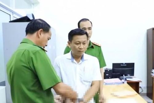 Cán bộ địa chính phường 'bảo kê' nhà xây dựng trái phép