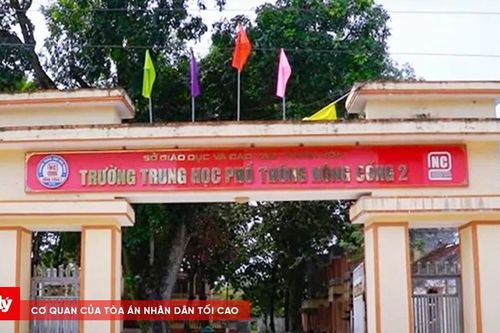Nam sinh lớp 11 bị đâm trọng thương