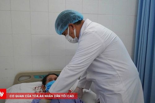 Thay khớp thành công cho 3 cụ 100 tuổi