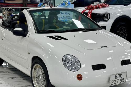 Loạt xe sang cũ đời sâu hơn 10 năm tuổi rao giá trên 300 triệu đồng