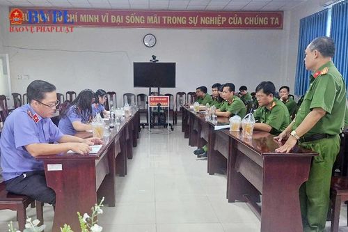 VKSND huyện Châu Thành kiểm tra hoạt động xác minh tin báo tại Công an cấp xã