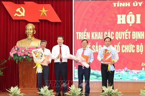 Tinh gọn bộ máy: Tạo đà cho phát triển kinh tế - xã hội