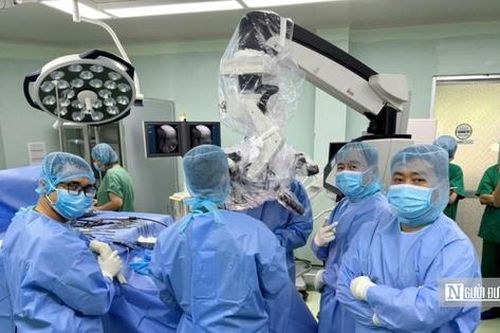 Phẫu thuật thành công cho 3 cụ 100 tuổi bị gãy cổ xương đùi