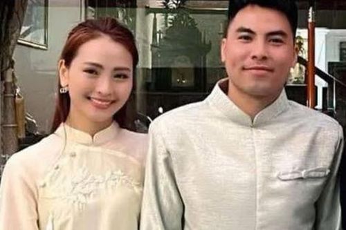 Nữ MC Vbiz lên tiếng về tin đồn 'tiểu tam'