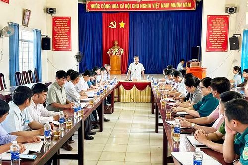 Bí thư Tỉnh ủy Hồ Văn Niên: Cần chú trọng công tác nhân sự đại hội Đảng các cấp