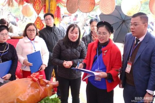 Nắm bắt thời điểm 'vàng' để quảng bá đặc sản