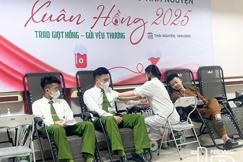 Cán bộ, chiến sĩ Công an tỉnh Thái Nguyên kịp thời hiến máu cứu người
