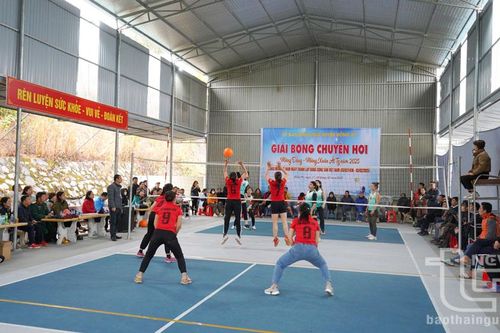 Đồng Hỷ: Gần 200 vận động viên tham gia Giải bóng chuyền hơi