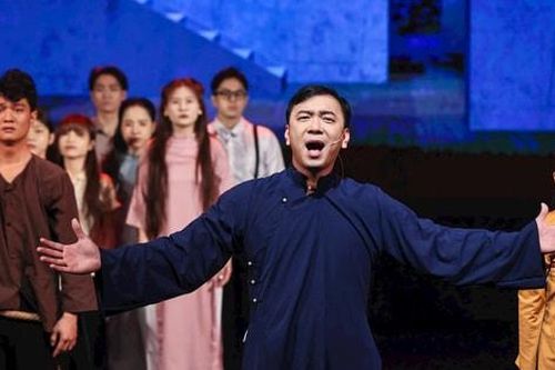 Công diễn nhạc kịch tôn vinh Bí thư Thành ủy chính thức đầu tiên của Hà Nội